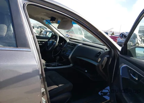 2015 Nissan Altima 2.5 S from USA, damaged, VIN 1N4AL3AP3FC267221